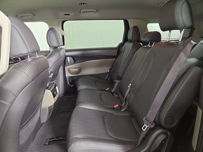 2025 Kia Carnival LXS