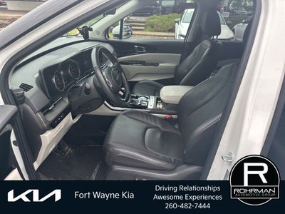 2024 Kia Carnival EX