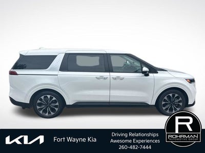 2024 Kia Carnival EX