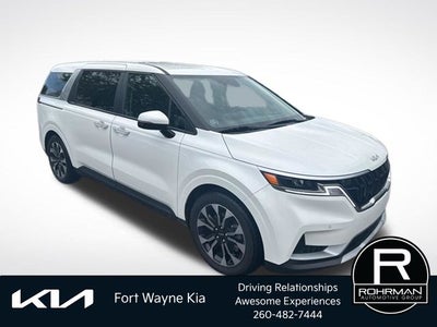 2024 Kia Carnival EX