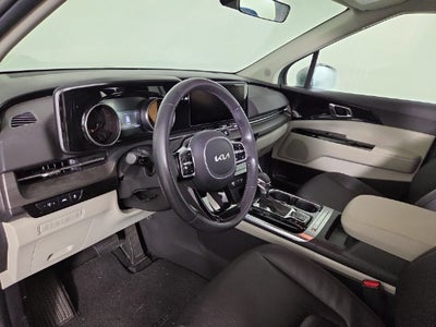 2024 Kia Carnival EX