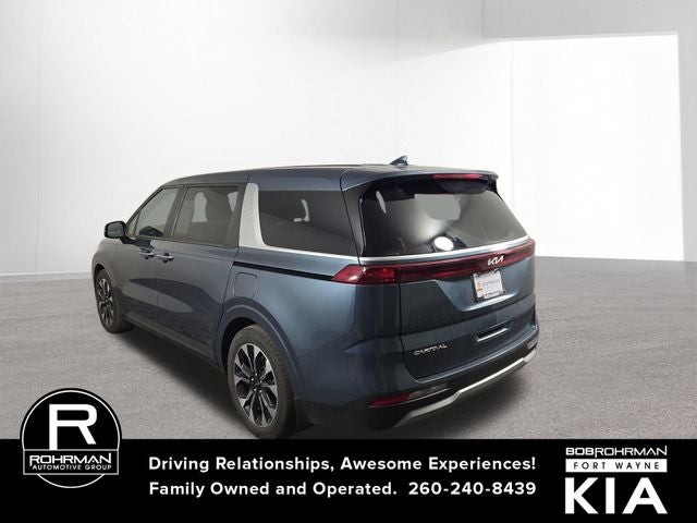 2023 Kia Carnival EX