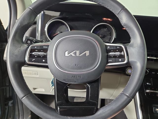 2023 Kia Carnival EX