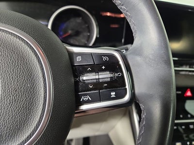 2023 Kia Carnival EX