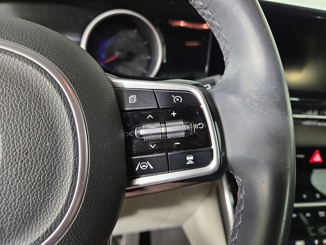 2023 Kia Carnival EX