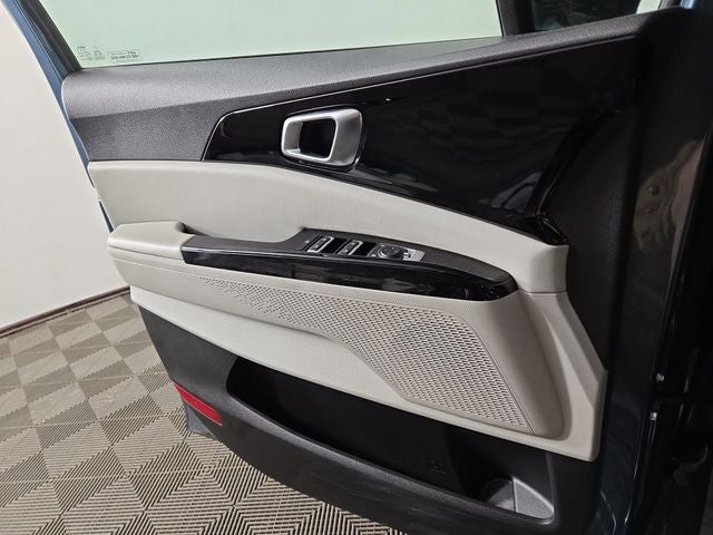 2023 Kia Carnival EX