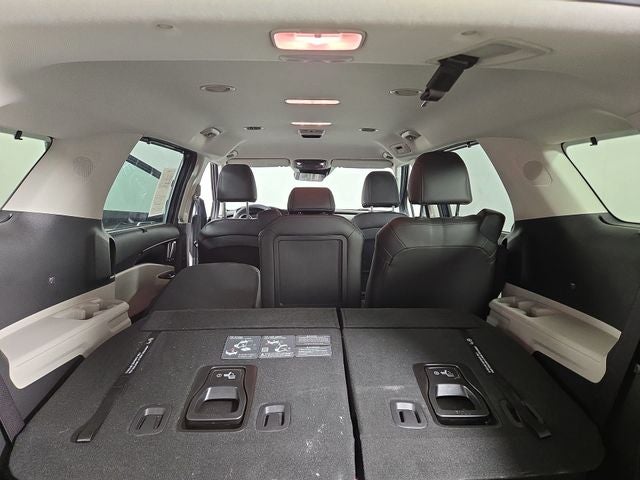 2023 Kia Carnival EX