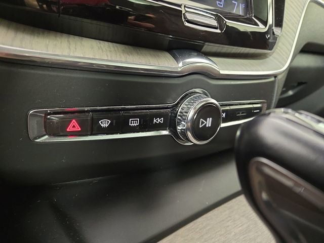 2019 Volvo XC60 T5 Inscription