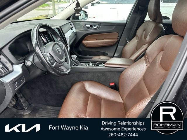 2020 Volvo XC60 T6 Momentum