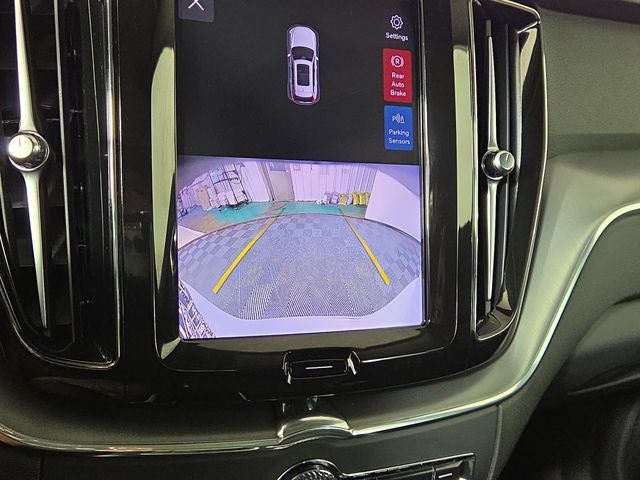 2025 Volvo XC60 B5 Core